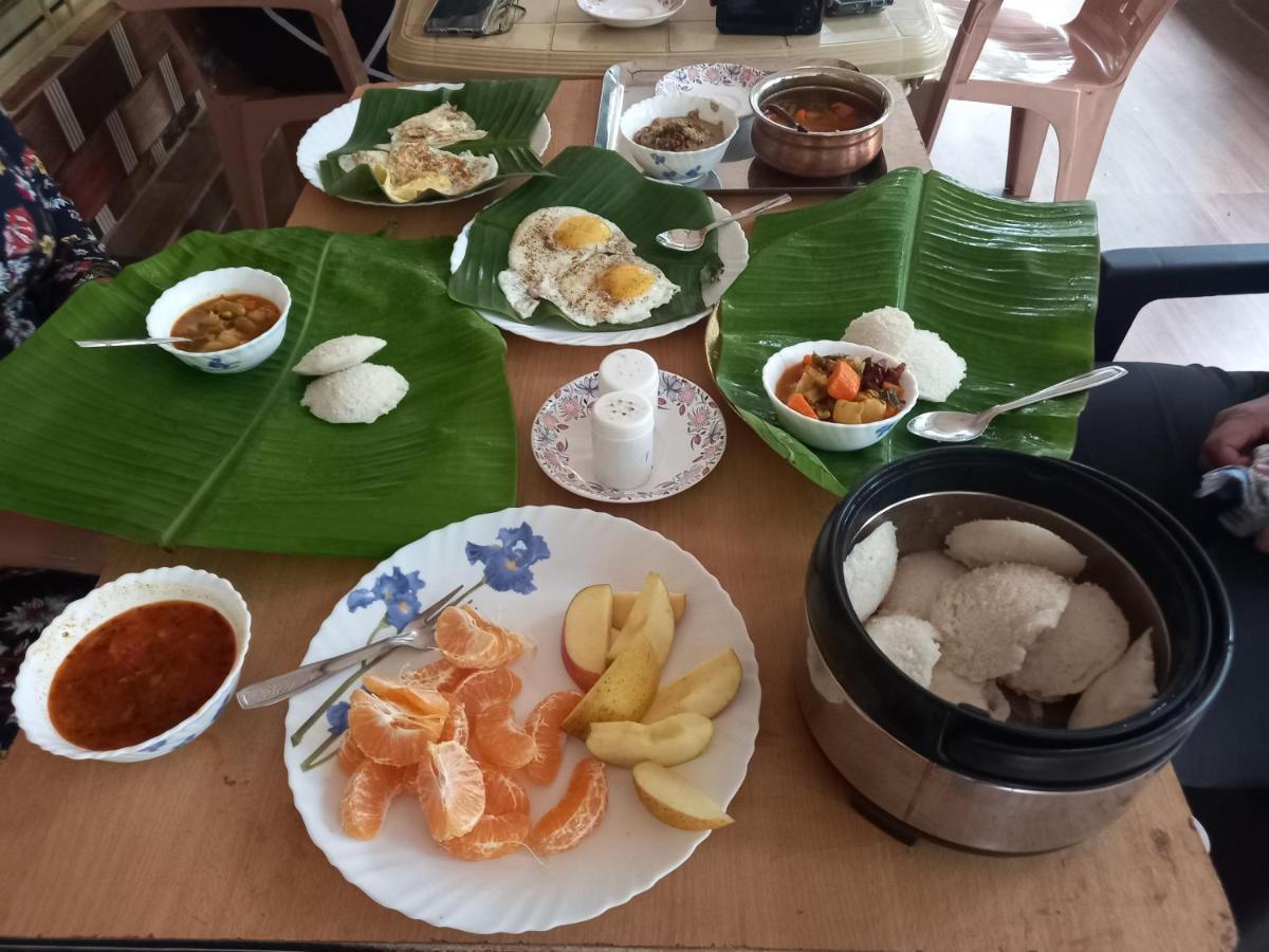 Saptami Hampi Homestay Eksteriør billede