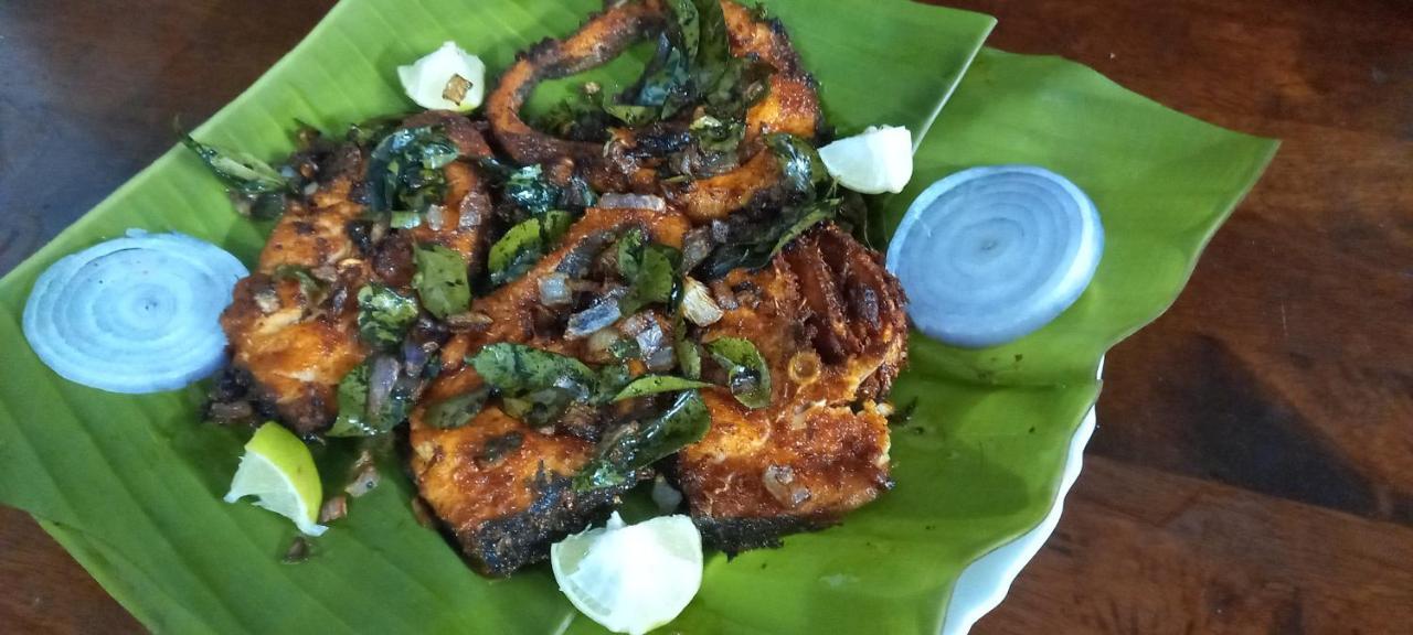 Saptami Hampi Homestay Eksteriør billede