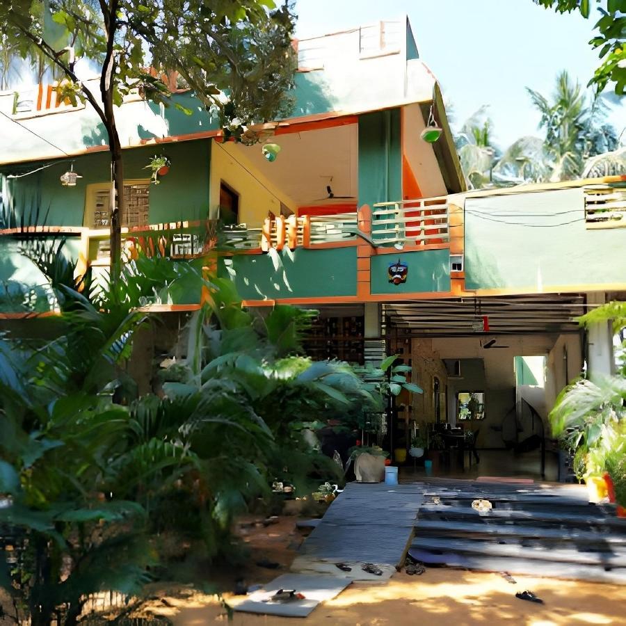 Saptami Hampi Homestay Eksteriør billede