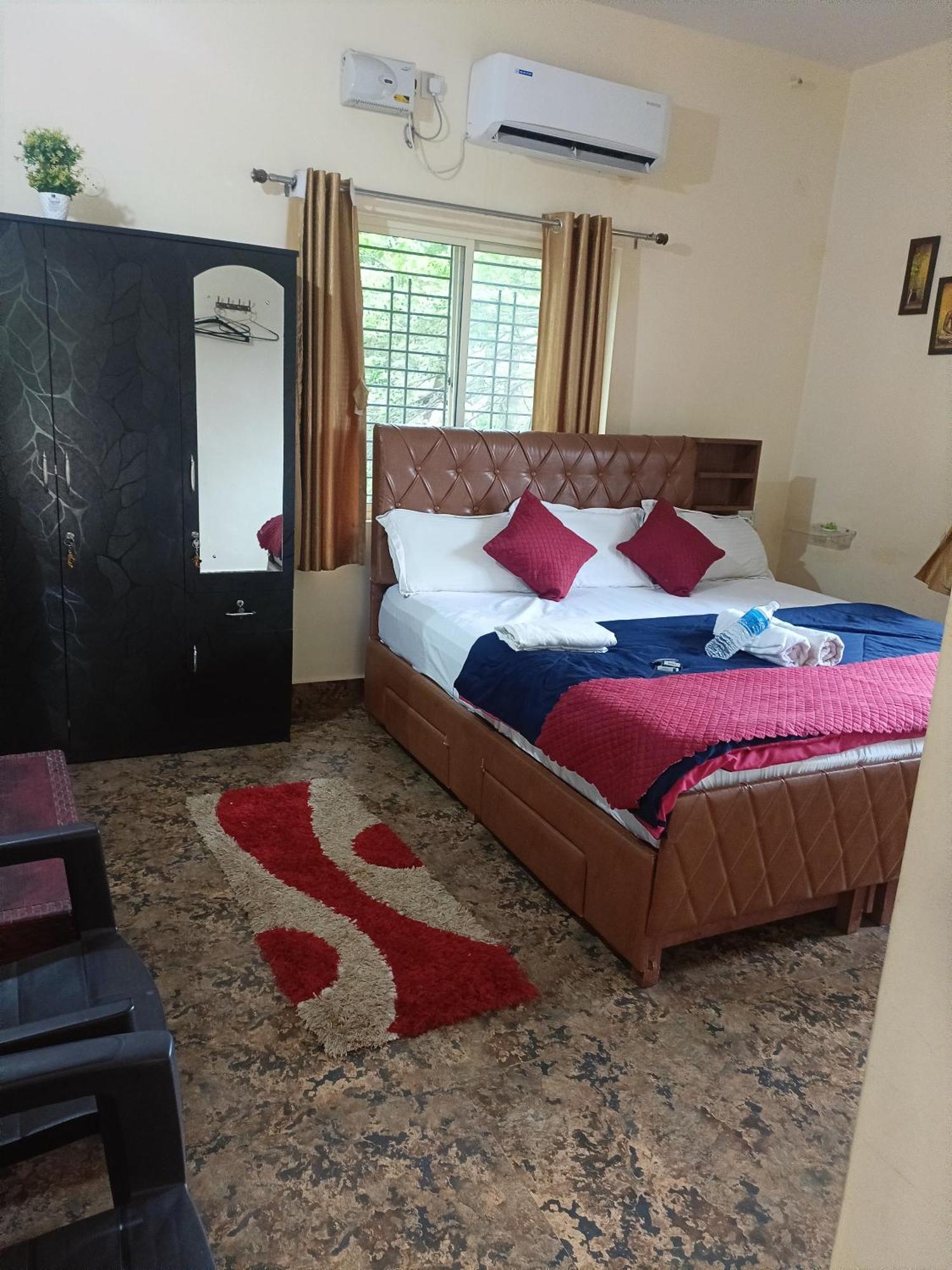 Saptami Hampi Homestay Eksteriør billede